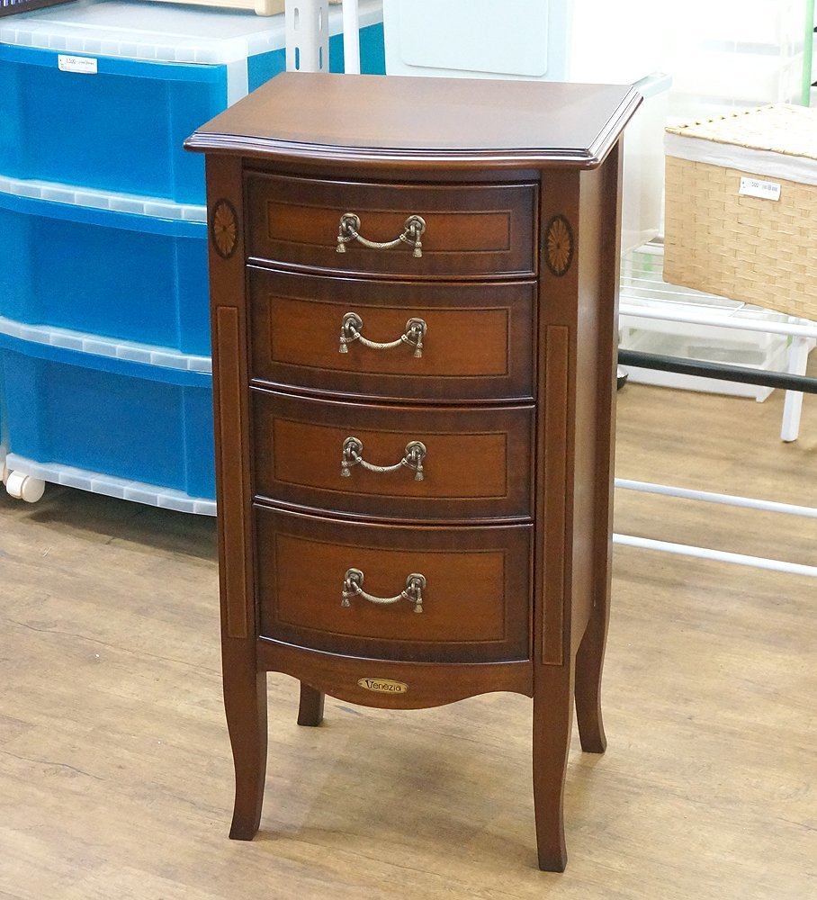 【値下げ】 ブラウン チェスト40 VeneziaChest40/ベネチア 東海家具 札幌発!! 774565 2011262 中古家具 マホガニー材 4段 小型タンス ベネチアシリーズ 洋タンス、チェスト 【値下げ】 ブラウン チェスト40 VeneziaChest40/ベネチア 東海家具 札幌発!! 774565 2011262 中古家具 マホガニー材 4段 小型タンス ベネチアシリーズ 洋タンス、チェスト