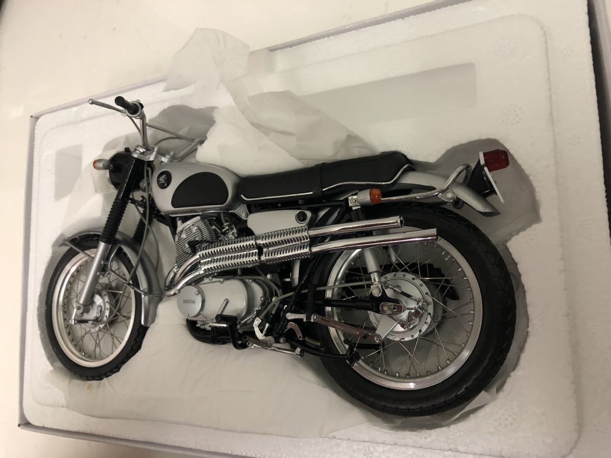 新品 アウトレット品】EBBRO/エブロ 1/10 Honda CL72 1962(BLACK 新品 アウトレット品】EBBRO/エブロ 1/10 Honda CL72 1962(BLACK