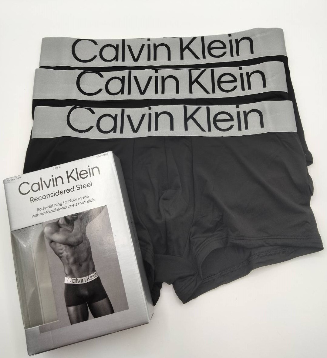 大人気商品】Calvin Klein(カルバンクライン) ローライズボクサーパンツ 黒 Mサイズ 3枚組 メンズボクサーパンツ 男性下着  NB3074｜PayPayフリマ