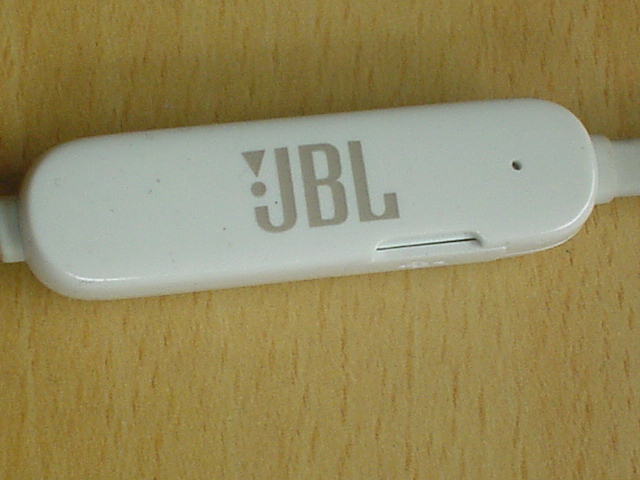 ＪＢＬ ワイヤレスイヤホーンマイクの画像2