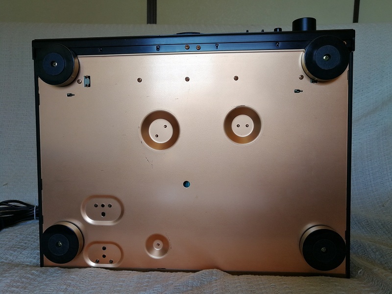 TEAC 3ヘッドシステム 3モーターステレオカセットデッキ V-5010 TEAC 3ヘッドシステム 3モーターステレオカセットデッキ V-5010