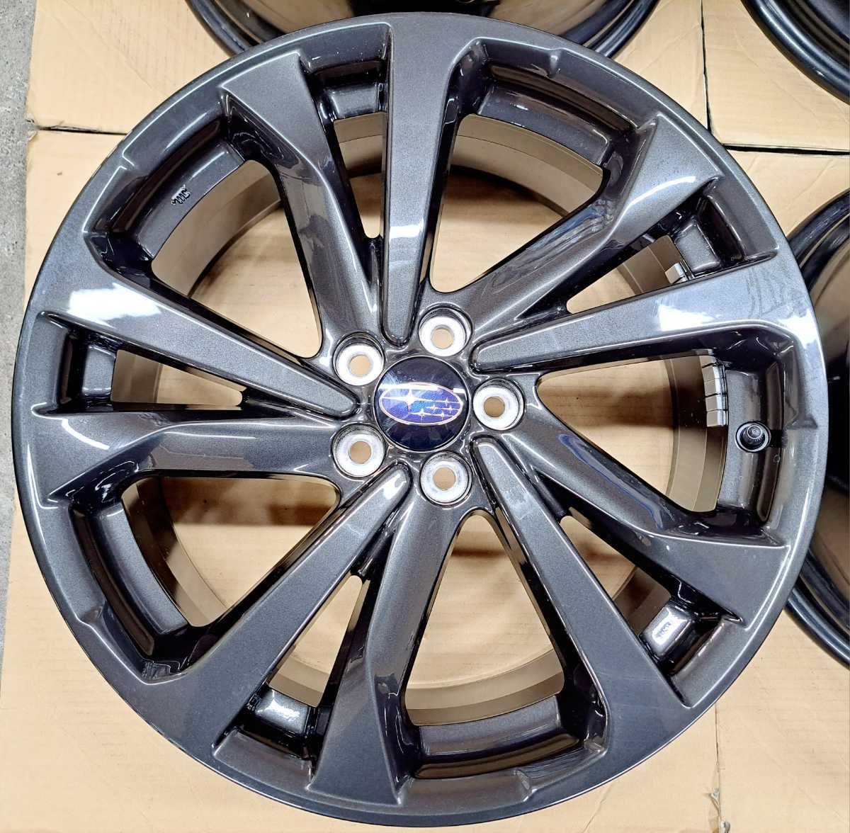 新車外し】スバル インプレッサスポーツ STIスポーツ 純正 ホイール 4