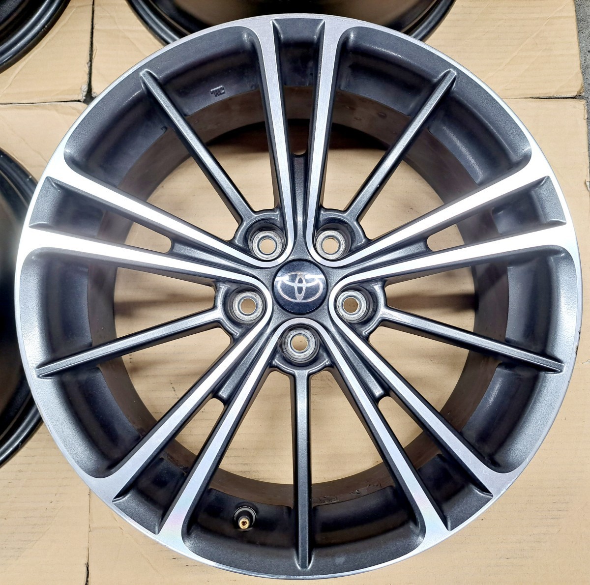 美品】トヨタ 86 純正 17インチ ホイール 4本 7.0J PCD100 レガシィ