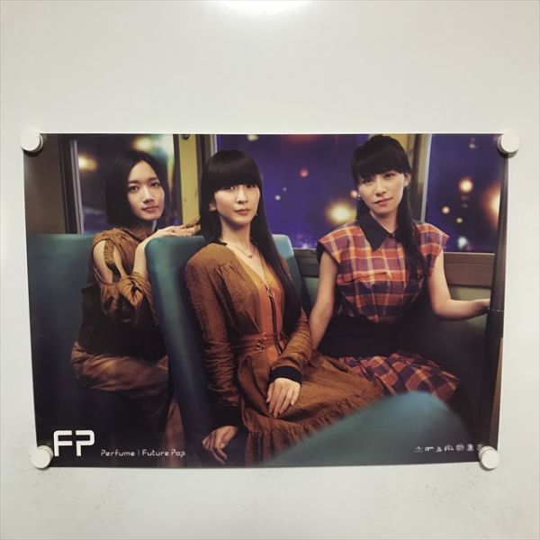 A62547 ◆Perfume A2サイズ ポスター 送料350円 ★5点以上同梱で送料無料★_画像1