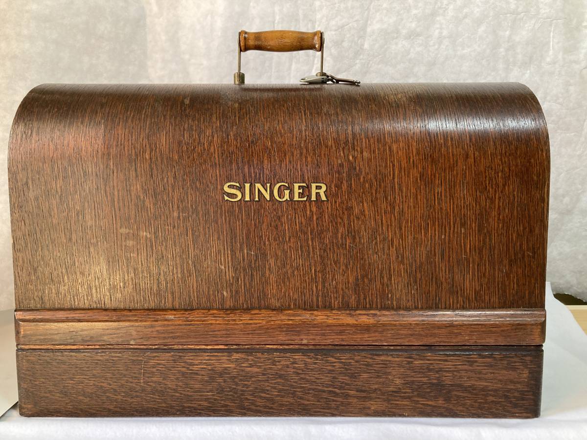 SINGER* wood case & key attaching sewing machine * antique * Vintage 