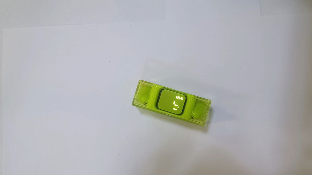 【新品】高品質完全ワイヤレスイヤホンE90緑【レア】Bluetoothイヤホン