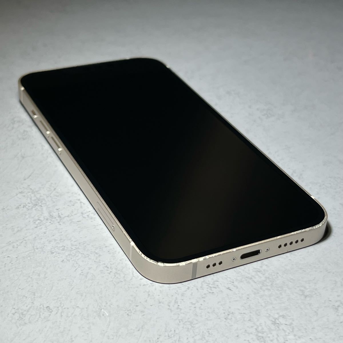 Apple iPhone 13 128GB 国内版 SIMフリー 画面新品交換済み 本体 Apple iPhone 13 128GB 国内版 SIMフリー 画面新品交換済み 本体