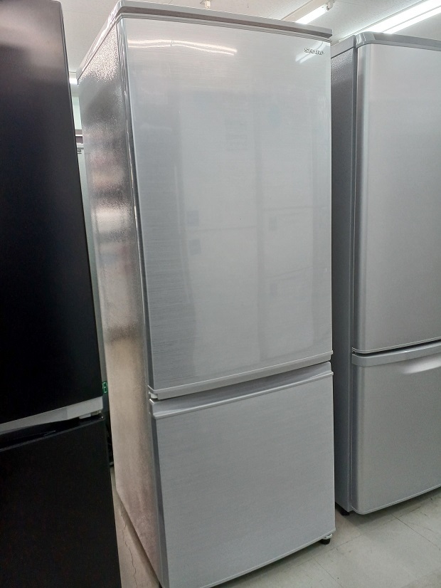 【中古品】SHARP シャープ ノンフロン冷凍冷蔵庫 2ドア 右開き SJ-D17F-S 167L シルバー 2020年製 ○YR-50566○