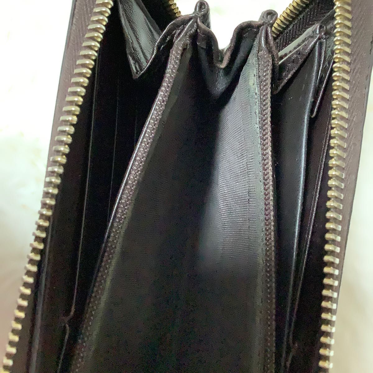 グッチ 長財布 レザー ダークブラウン ラウンドファスナー ユニ グッチ 長財布 レザー ダークブラウン ラウンドファスナー ユニ