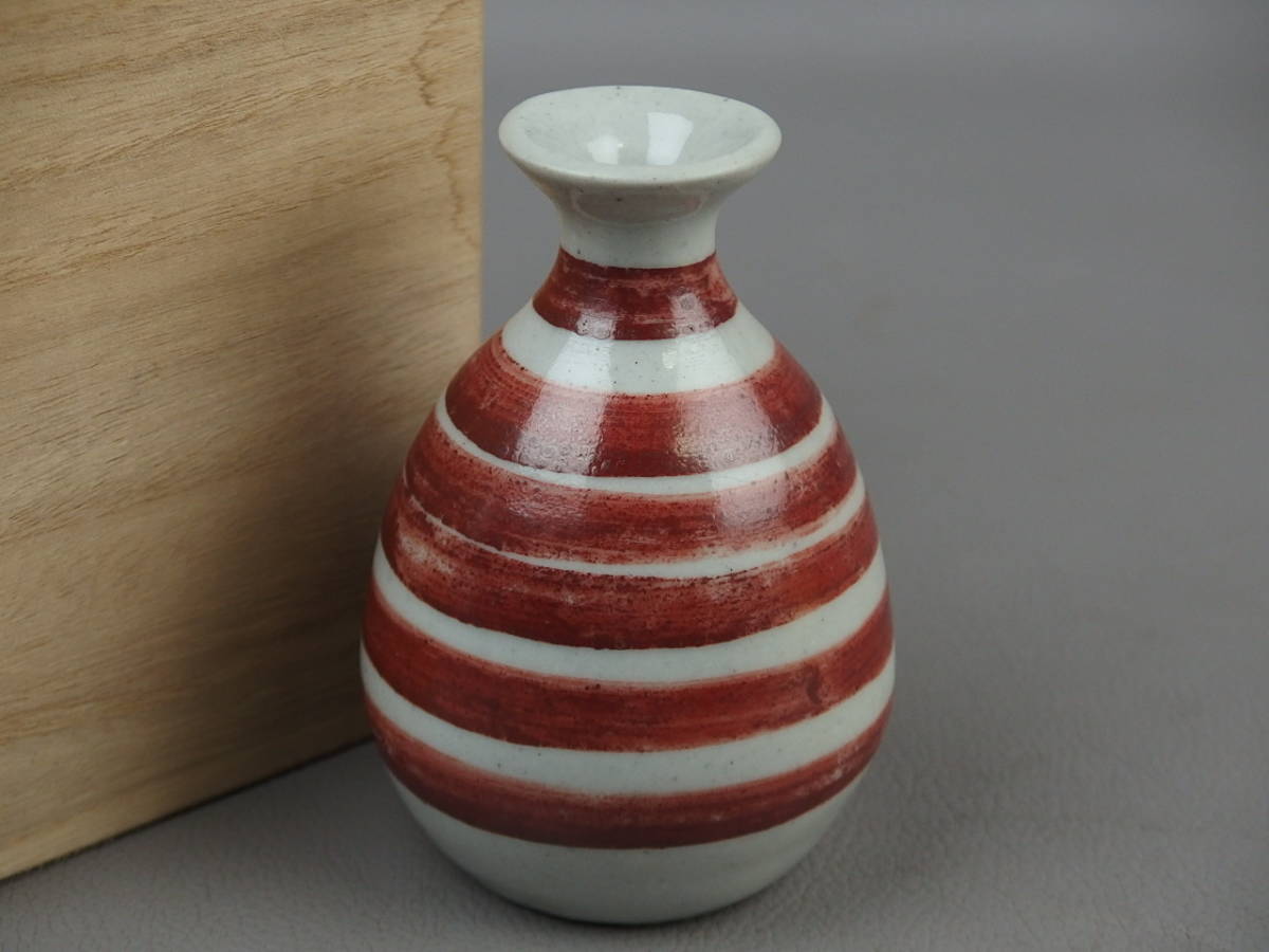 骨董・茶道具】☆古い 伊万里焼 古伊万里赤絵輪線文徳利 ek021tgl 酒器