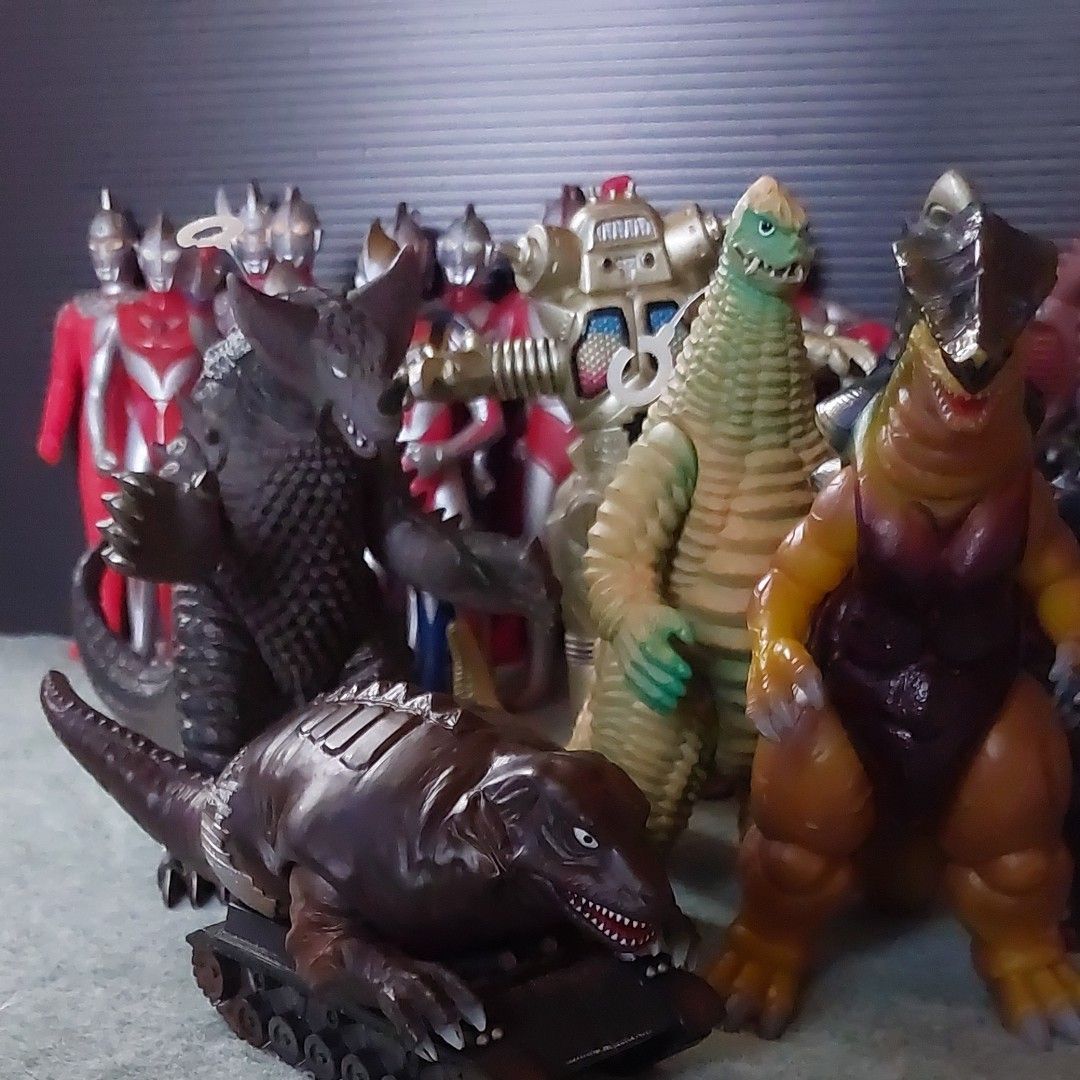 ウルトラマン 怪獣ソフビ まとめ売り 大量!計28体
