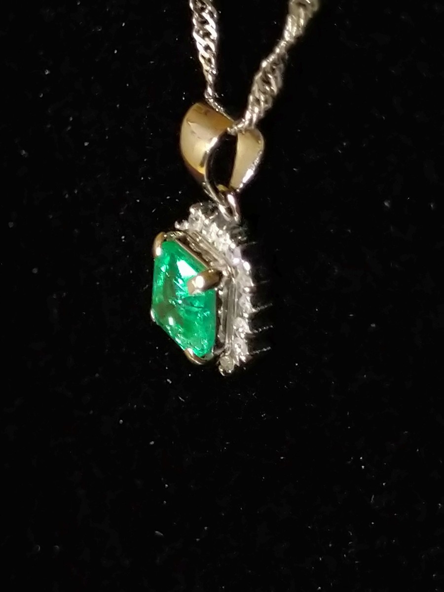 美品 天然 エメラルド ネックレス エメラルド(0.82ct) ダイヤモンド