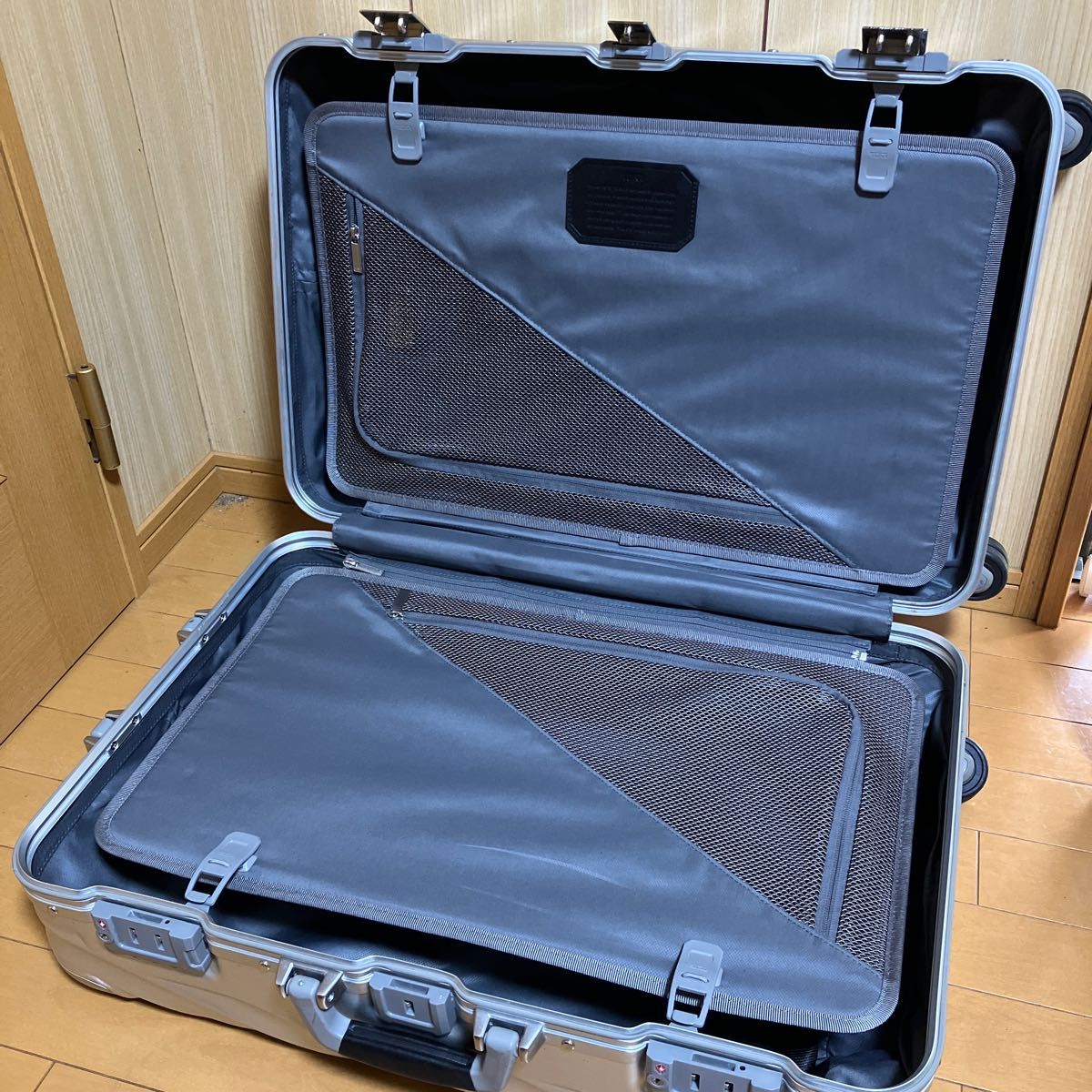 ショート・トリップ・パッキングケース 19 DEGREE ALUMINUM