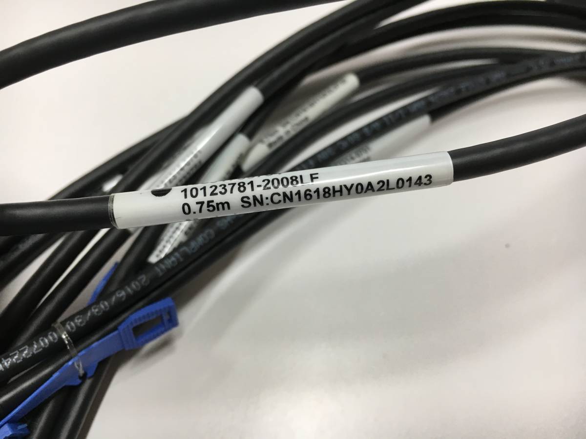 A20406)FCi MiniSAS HD - MiniSAS HD кабель (CA72314-0701 / кабель длина 0.75m) б/у рабочий товар 6 шт. комплект 