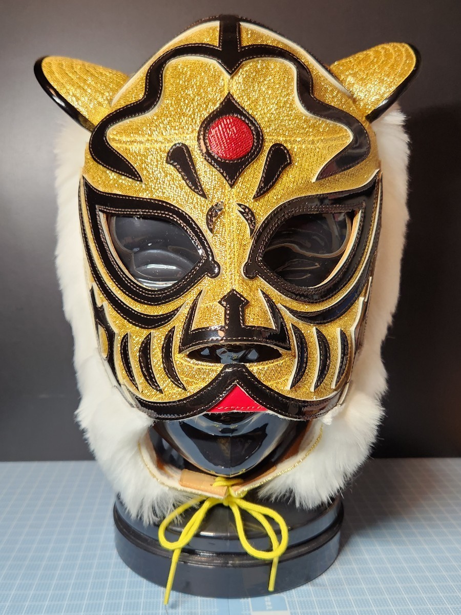 プロレスマスク YN製 TIGERARTS タグ付き 初代タイガーマスク 伝説 プロレスマスク YN製 TIGERARTS タグ付き 初代タイガーマスク 伝説