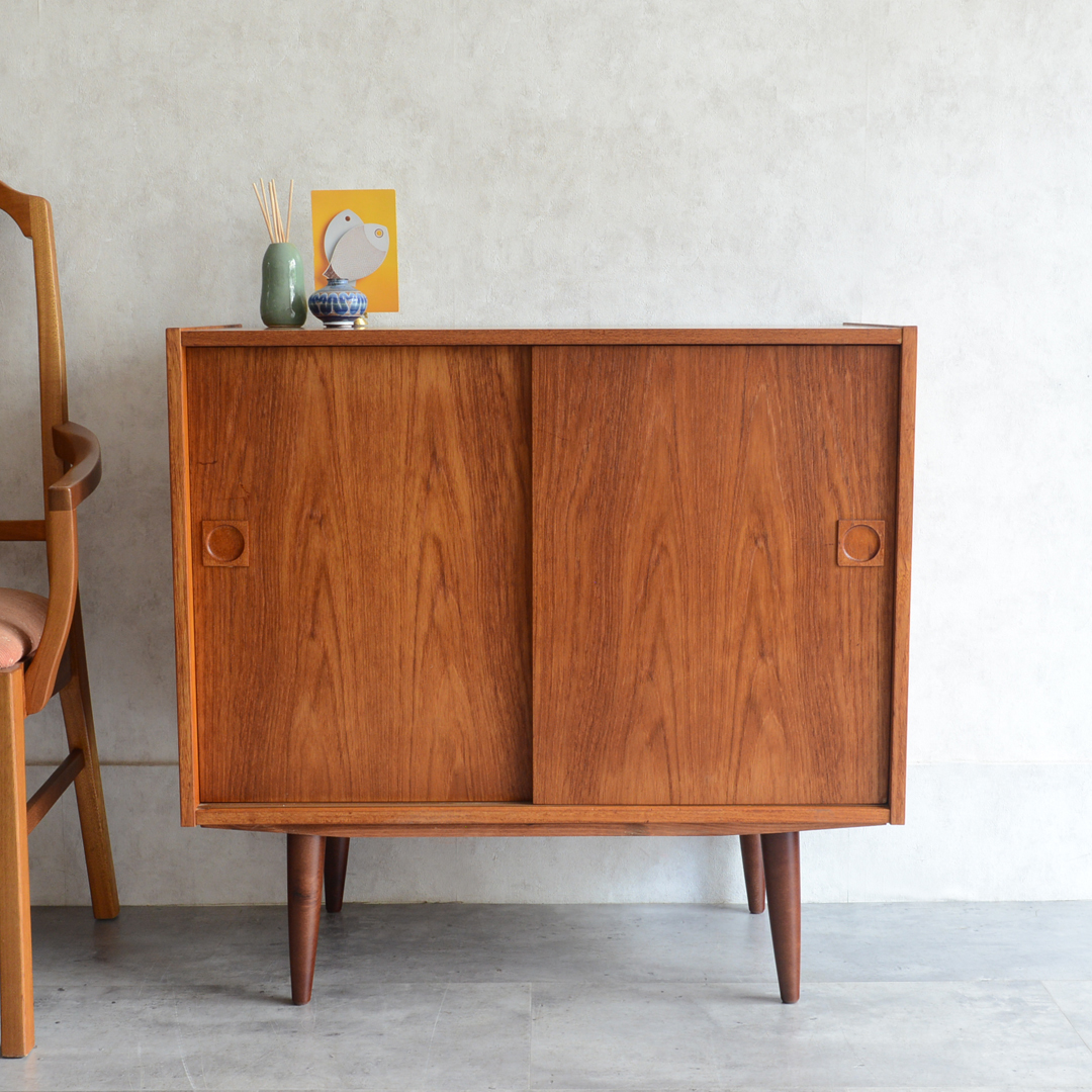 [ maintenance settled ] Denmark Vintage cheeks cabinet 5-13 Northern Europe furniture wood oil finish Mid-century Northern Europe design 