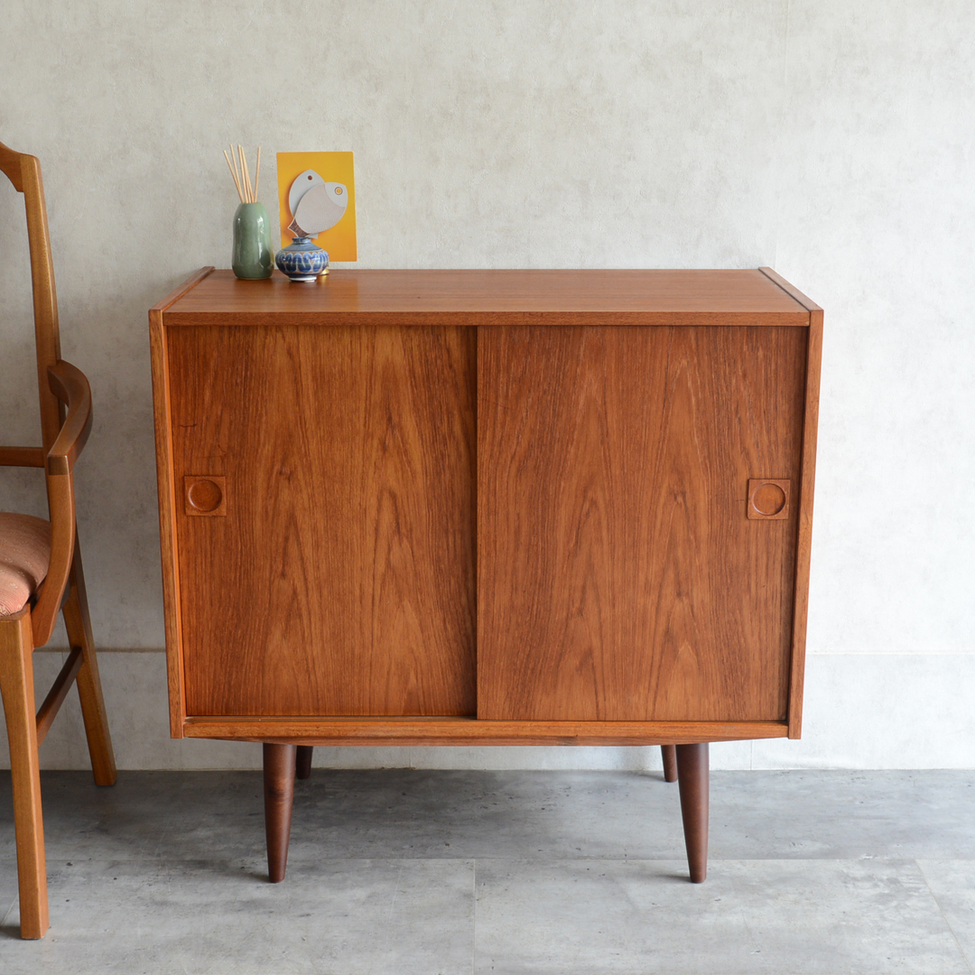 [ maintenance settled ] Denmark Vintage cheeks cabinet 5-13 Northern Europe furniture wood oil finish Mid-century Northern Europe design 