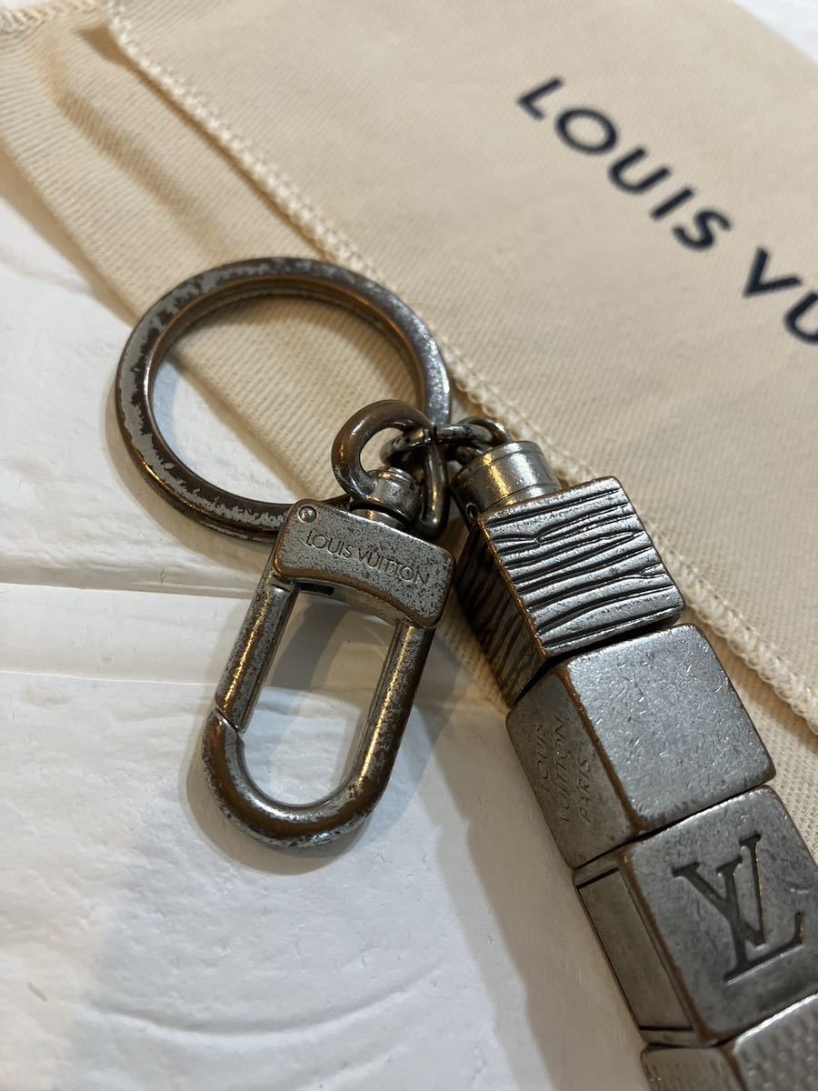 1 jpy exhibition ~ ultra rare LOUIS VUITTON Louis Vuitton key holder key ring charm porutokre Cube silver 