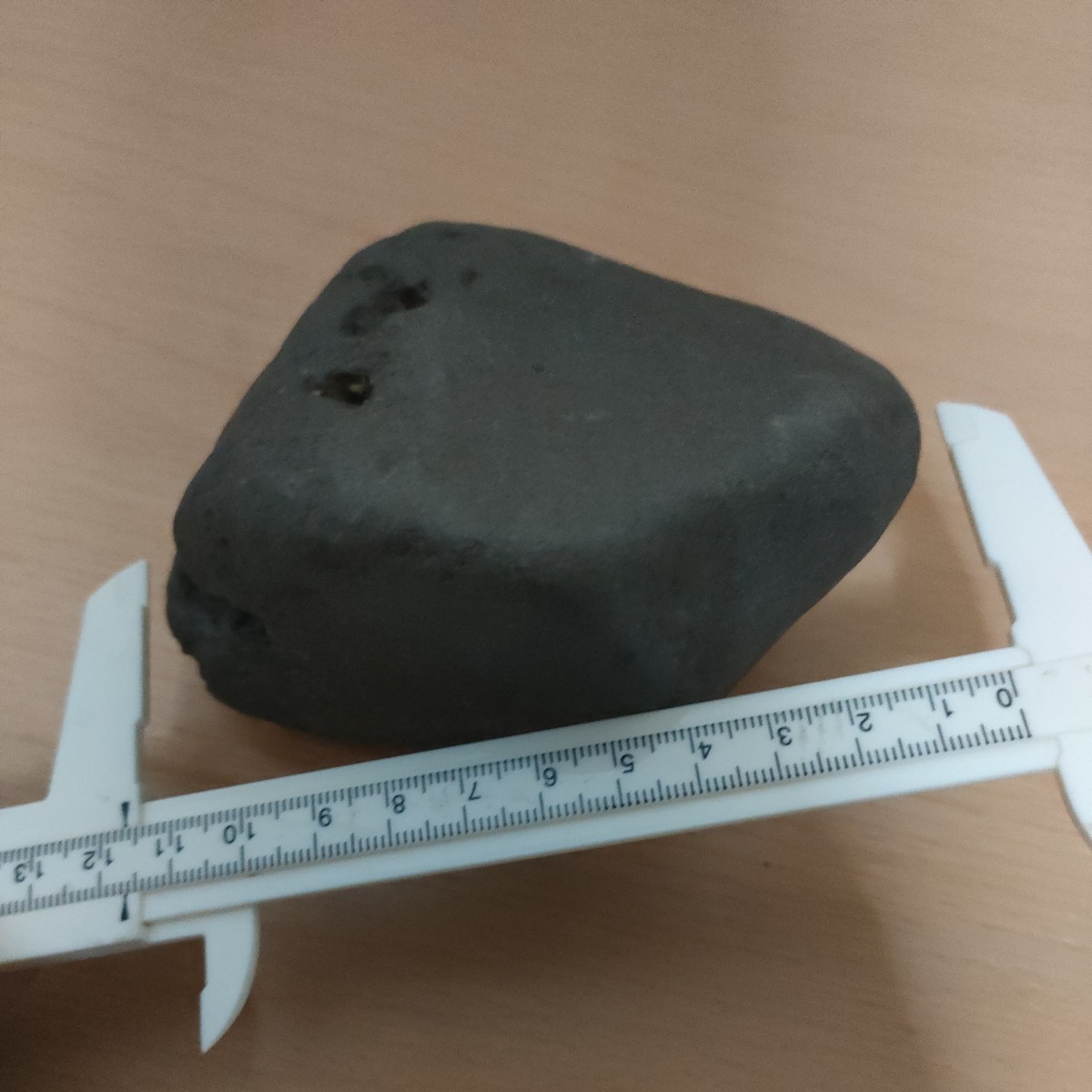鉄隕石 磁石に付きます 無限の穴 1490g ロシア の画像9