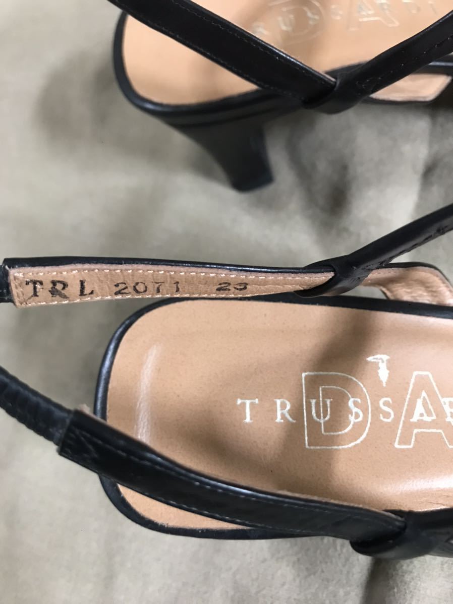 即決　◆ 未使用　半額DA TRUSSARDI ダトラサルディ　　サンダル　 定価¥17,380_画像3