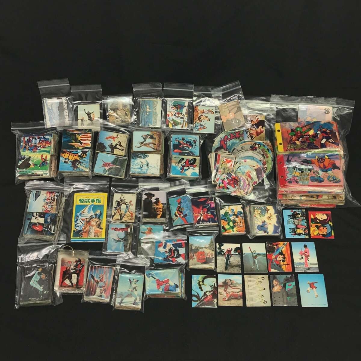 ヤフオク! - 【ミニカード 大量まとめ】特撮 仮面ライダー ウルトラマン...