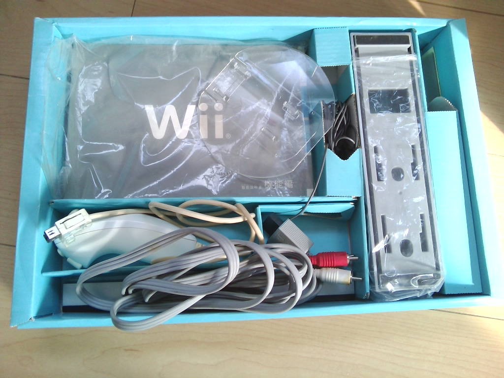 Nintendo 任天堂【 Wii本体セット】と【Wiiフィットセット】　付属品全★動作品_画像5