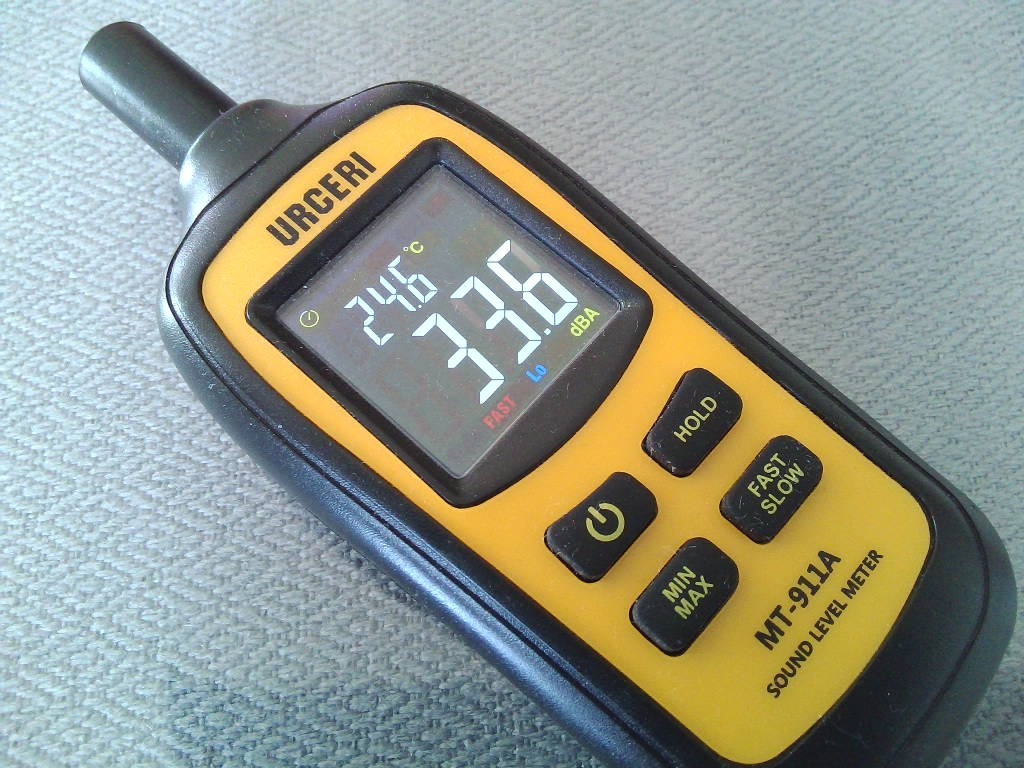 URCERI　MT-911A　騒音計　Sound level meter　／単４乾電池使用★動作品！現状_画像2