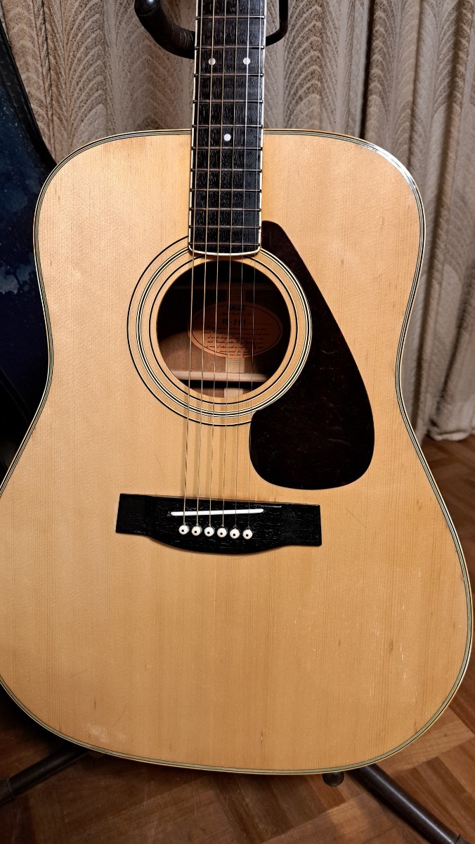 YAMAHA ヤマハ アコースティックギター ハードケース付き FG-201の画像2