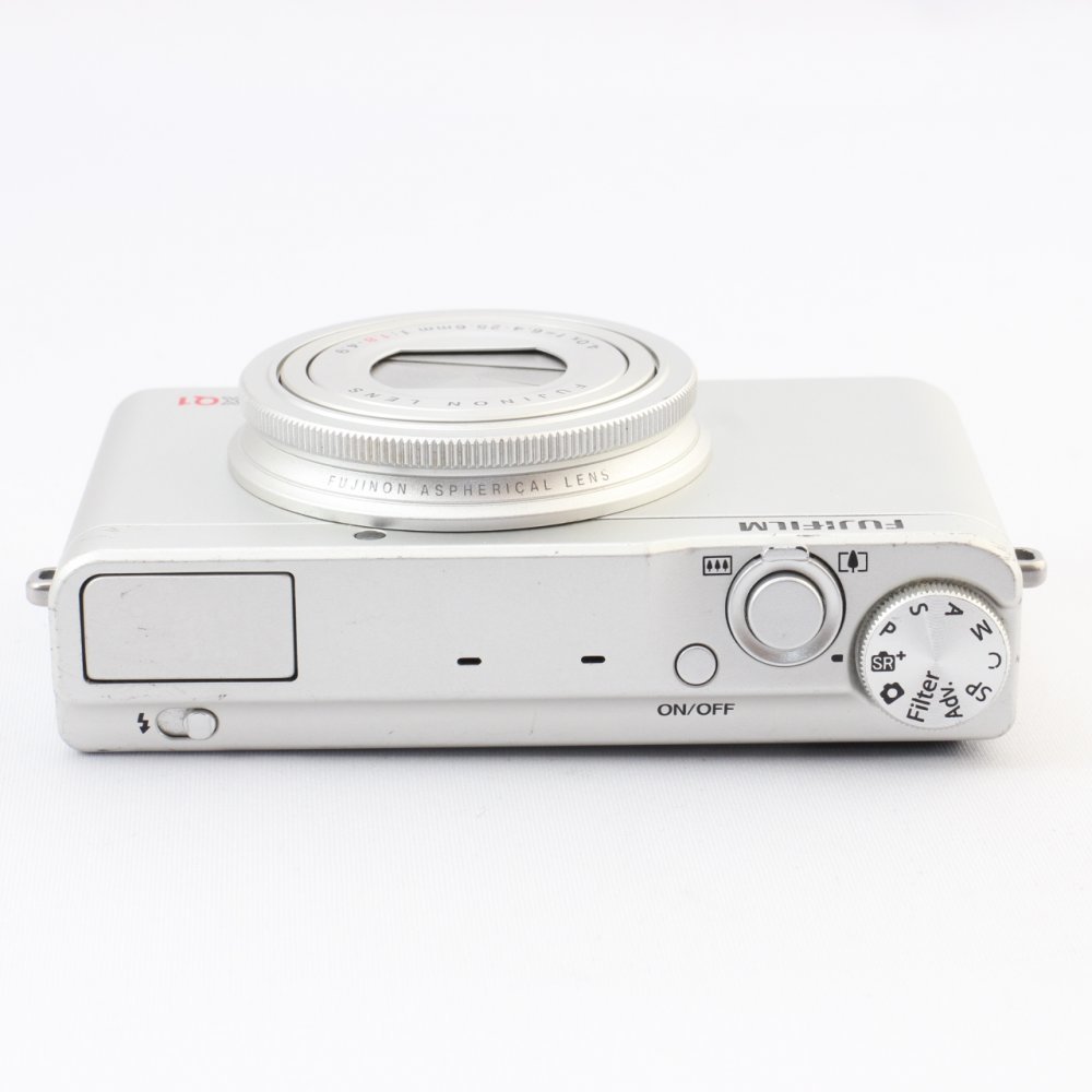 FUJIFILM デジタルカメラ XQ1 シルバー F FX-XQ1S