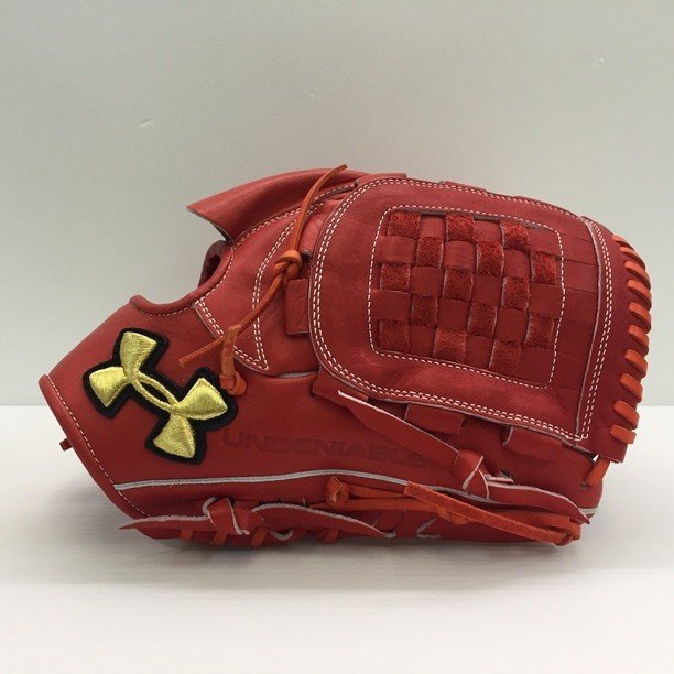 品 アンダーアーマー UNDER ARMOUR 硬式 投手用グローブ 1355565 3560