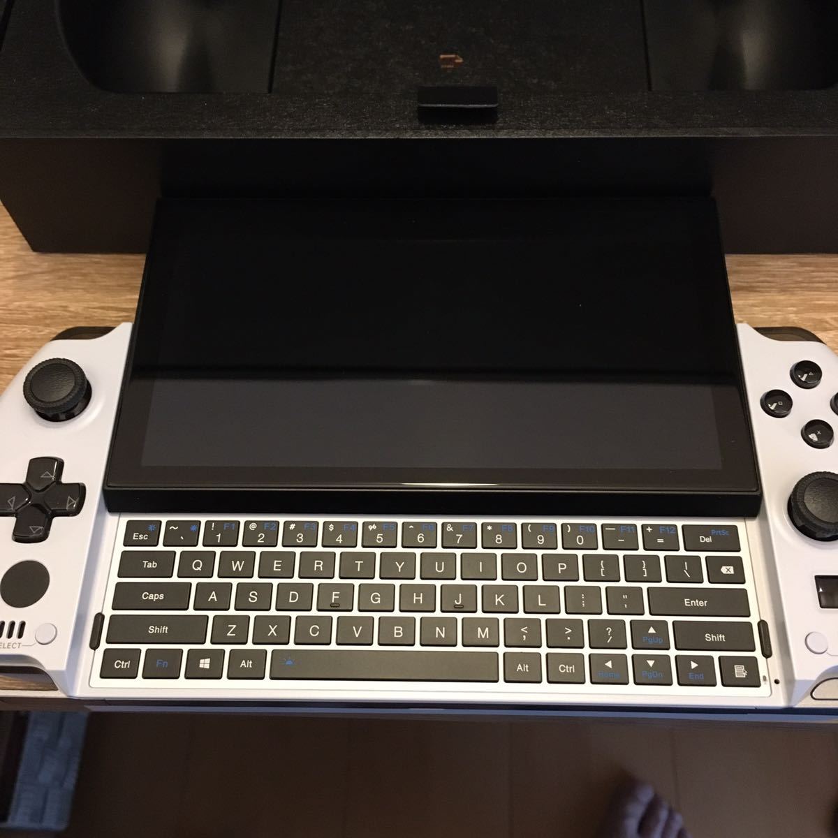 GPD WIN4 32GB 1TB 国内正規品 ホワイト 起動確認のみ | noonanwaste.com
