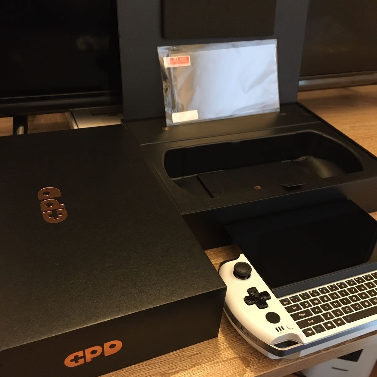 GPD WIN4 32GB 1TB 国内正規品 ホワイト 起動確認のみ | noonanwaste.com