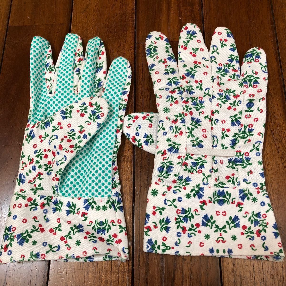 ガーデニング用　手袋　花柄