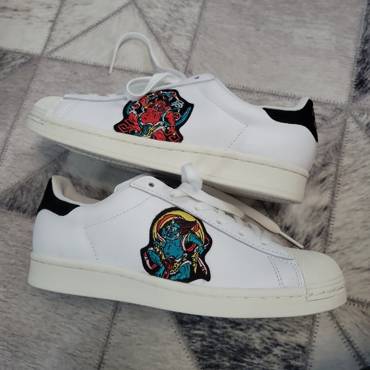 希少 風神雷神 adidas/スーパースター スニーカー スリータイズタトゥー 定価16500円 新品 adidas スリータイズタトゥー SUPER STAR 白