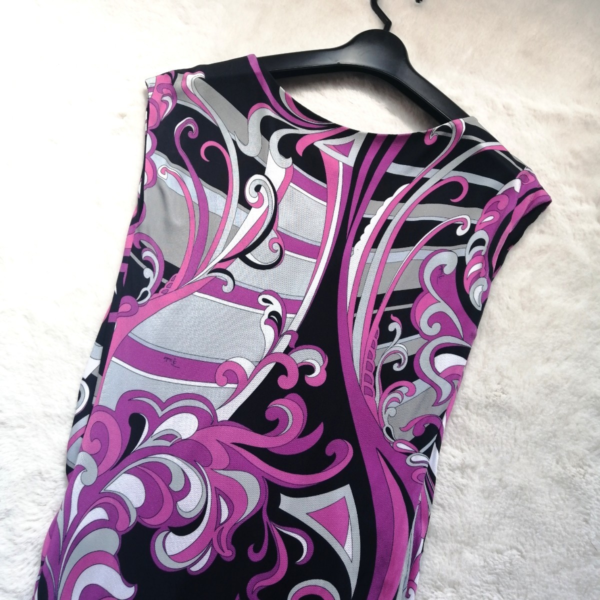 Emilio Pucci エミリオプッチ 膝丈ワンピース 総柄 フレンチスリーブ
