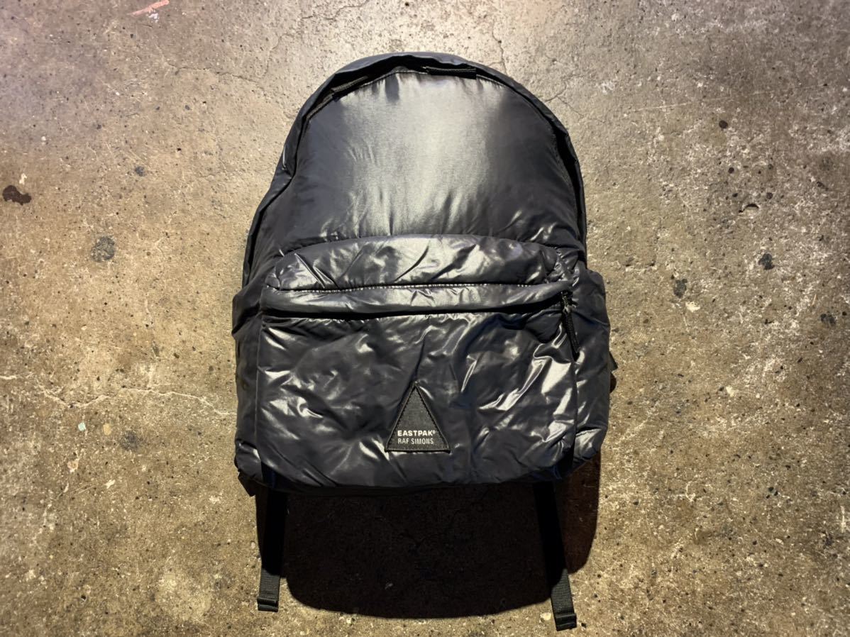 値引 x SIMONS RAF EASTPAK EK117694 バッグ リュックサック パデッド