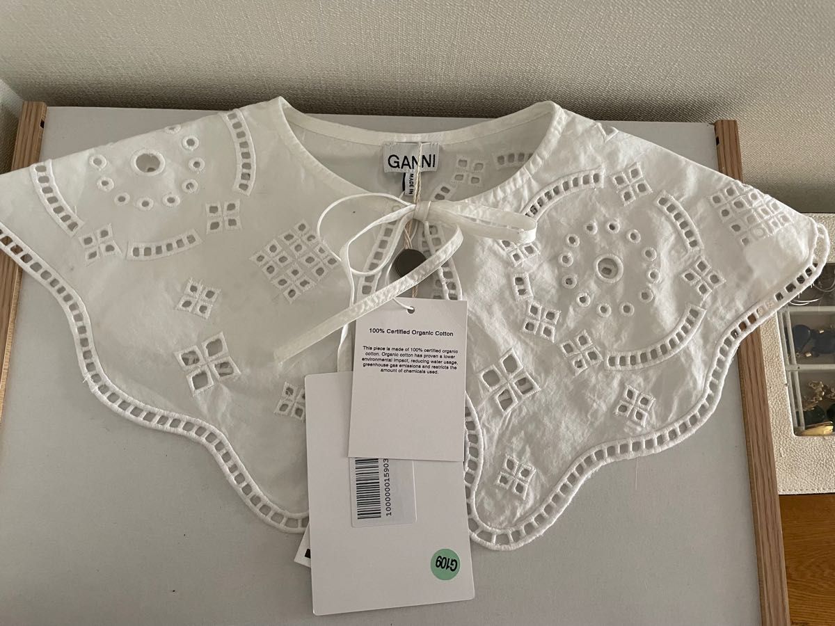 新品タグ付 GANNI ガニー つけ襟 コットンカラー イギリス刺繍 新品タグ付 GANNI ガニー つけ襟 コットンカラー イギリス刺繍