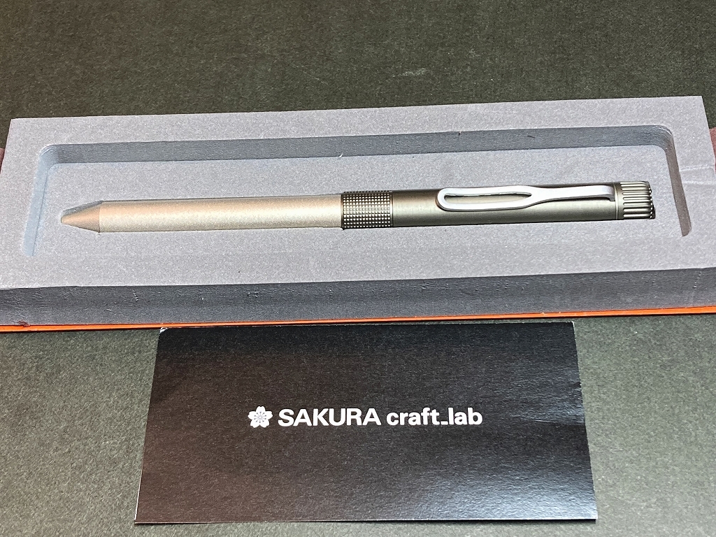 送料無料 未使用 大人の筆記具 SAKURA craft_lab 004 多機能ペン 送料無料 未使用 大人の筆記具 SAKURA craft_lab 004 多機能ペン