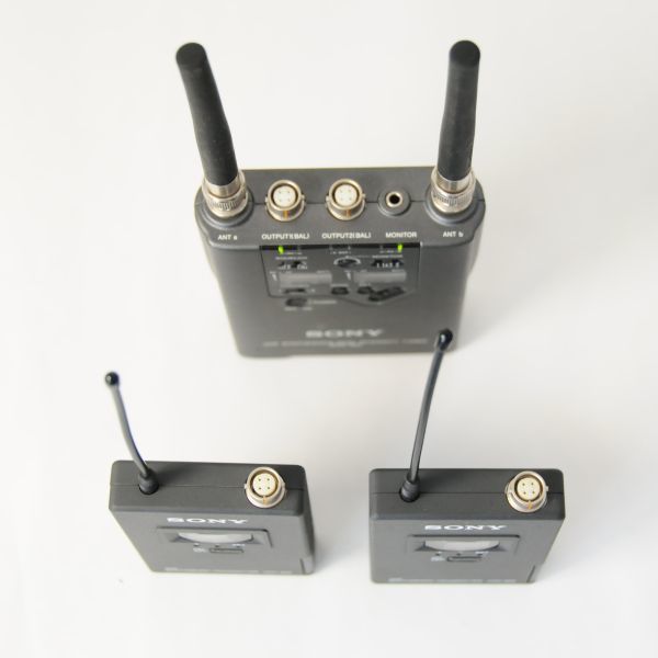 SONY ソニー WRR-862 UHFシンセサイザーポータブルデュアル SONY ソニー WRR-862 UHFシンセサイザーポータブルデュアル