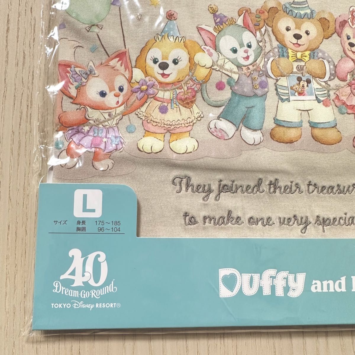 ディズニー40周年 ダッフィー&フレンズ フロムオールオブアス T ディズニー40周年 ダッフィー&フレンズ フロムオールオブアス T