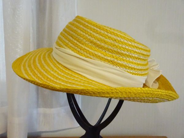 ☆an☆レディース・婦人用　つば広ハット　ペーパーハット 黄色ベース　サイズ５７cm〜５９cm　キャップ　帽子_画像4
