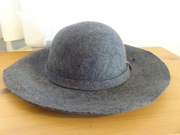 ●G.U.●レディース・婦人用　灰色帽子　つば広ハット　スタイル帽子　サイズ５７cm〜５９cm　キャップ　帽子　ウール_画像8