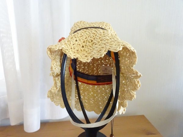 ｛AURELIA KOBE｝キッズ帽子　女の子　ペーパーハット 紐付　スタイル帽子　キャップ　帽子　サイズ５０cm_画像3
