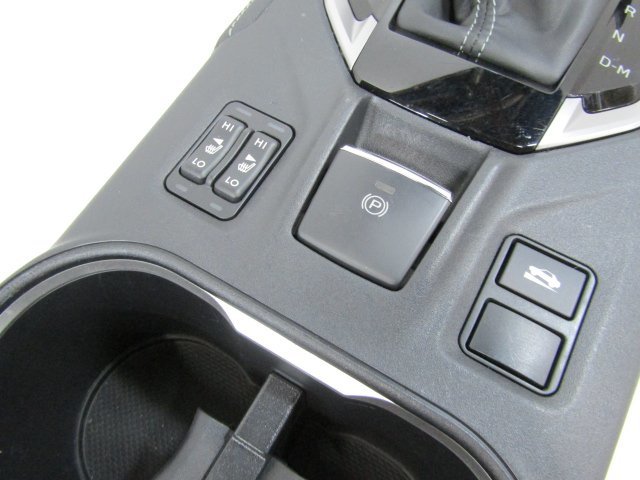 【個人宅配送不可】[78X D5] スバル GT7 インプレッサ センターコンソール シフトパネル 肘掛け シフトノブ_画像6