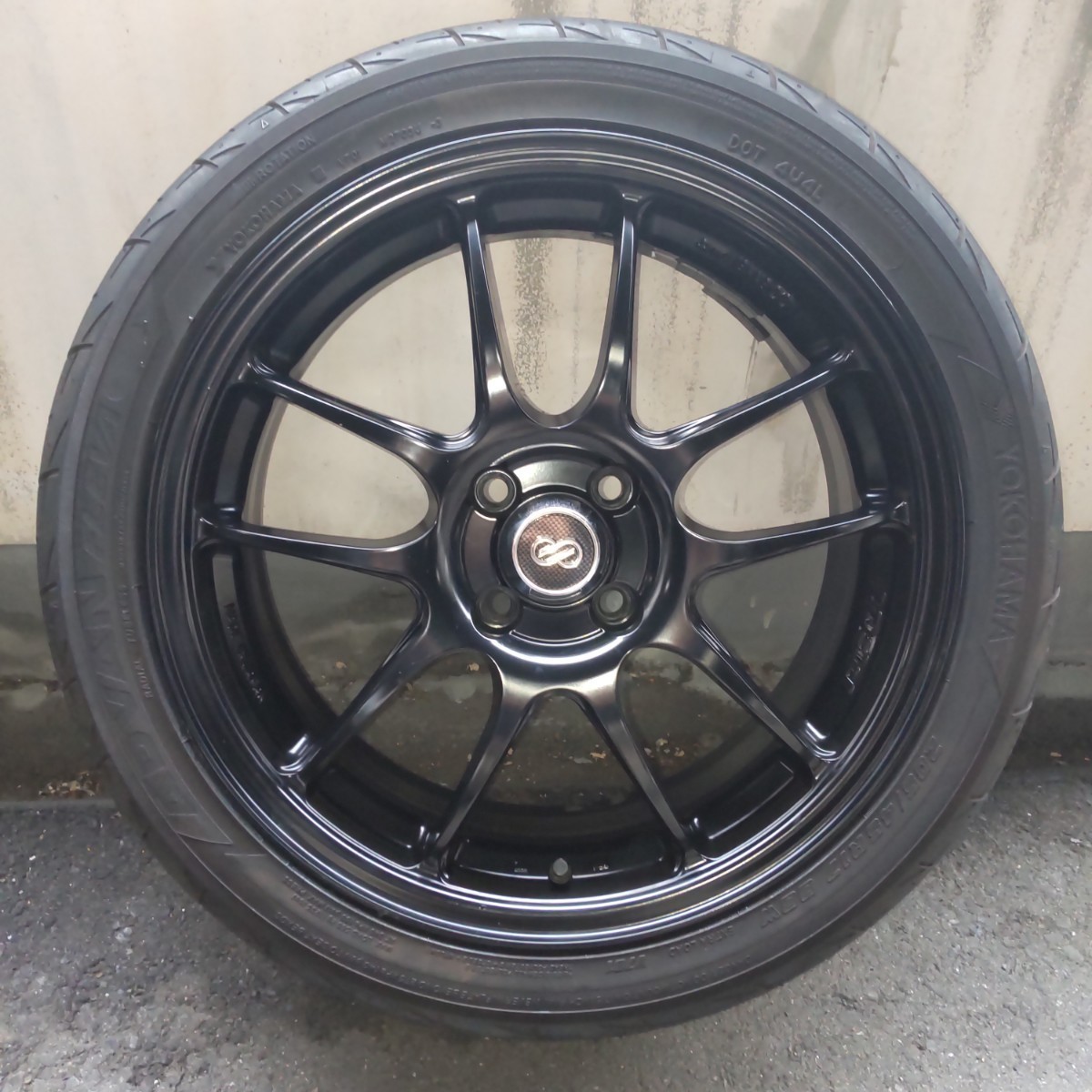 ENKEI PF01 17インチ 6.5J ET48 PCD100 4H 205 45R17 (送料着払い