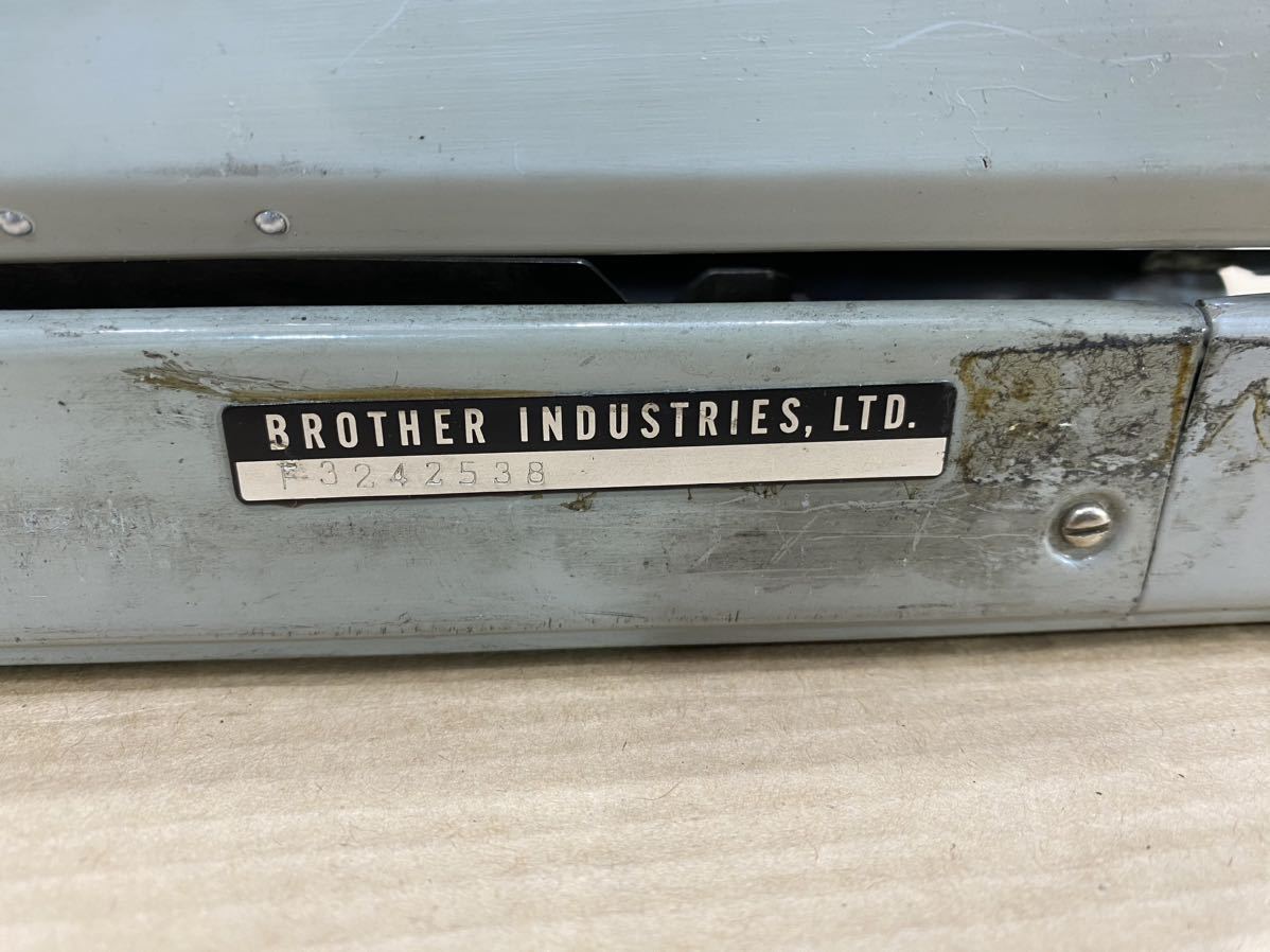 BROTHER VALIANT タイプライター 昭和レトロ アンティーク ヴィンテージ ケース付き の画像10