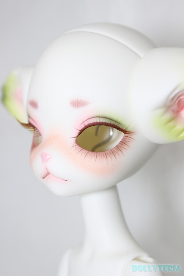 dollzone/Miss Kitty - VioletteA230412-174 | inmano.com.br