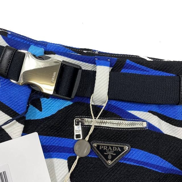 未使用品 プラダ PRADA ショートパンツ 迷彩柄 カモフラージュ プリント ツイル ショーツ 三角タグ ベルト付き JERSEY DIAGONAL SHORTS_画像2