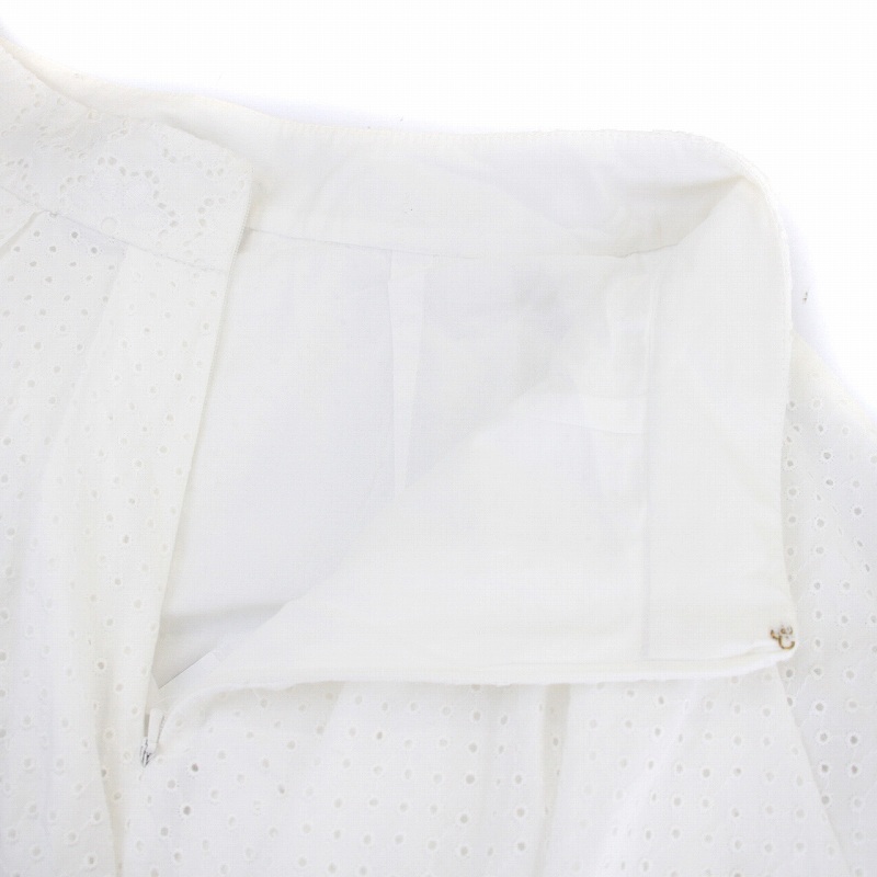 ブルマリン Blumarine 近年モデル タックフレアスカート ひざ丈 レース カットワーク 40 M 白 ホワイト /SI32 レディース_画像3