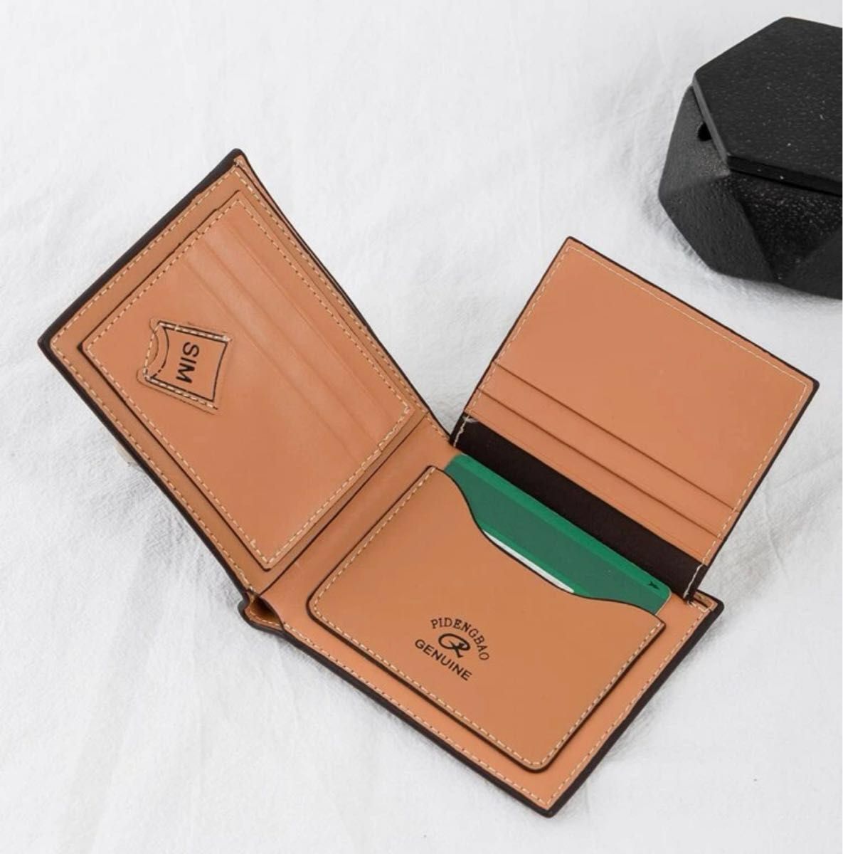 【新品未使用】折りたたみ財布 二つ折り 幾何学模様 数量限定 メンズ